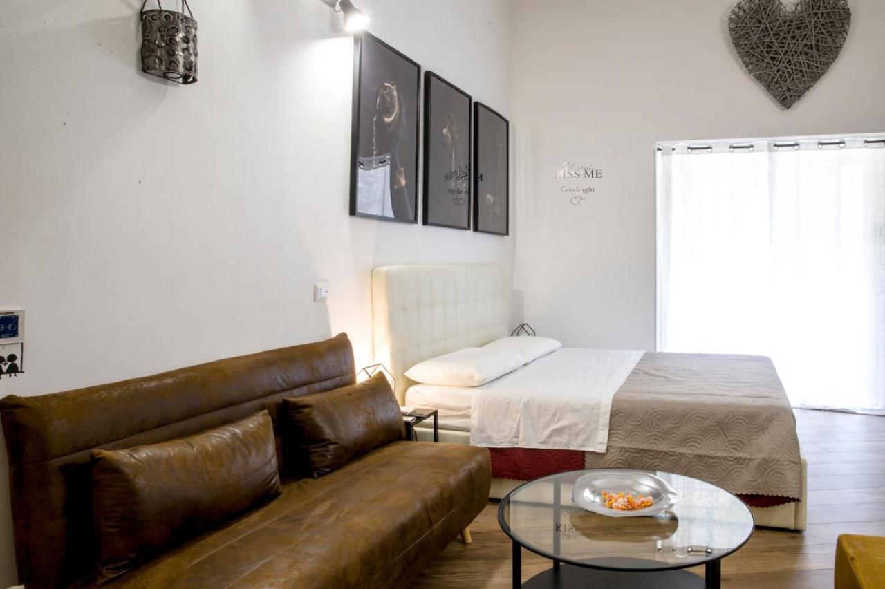 Napoli Centro Studios Extérieur photo